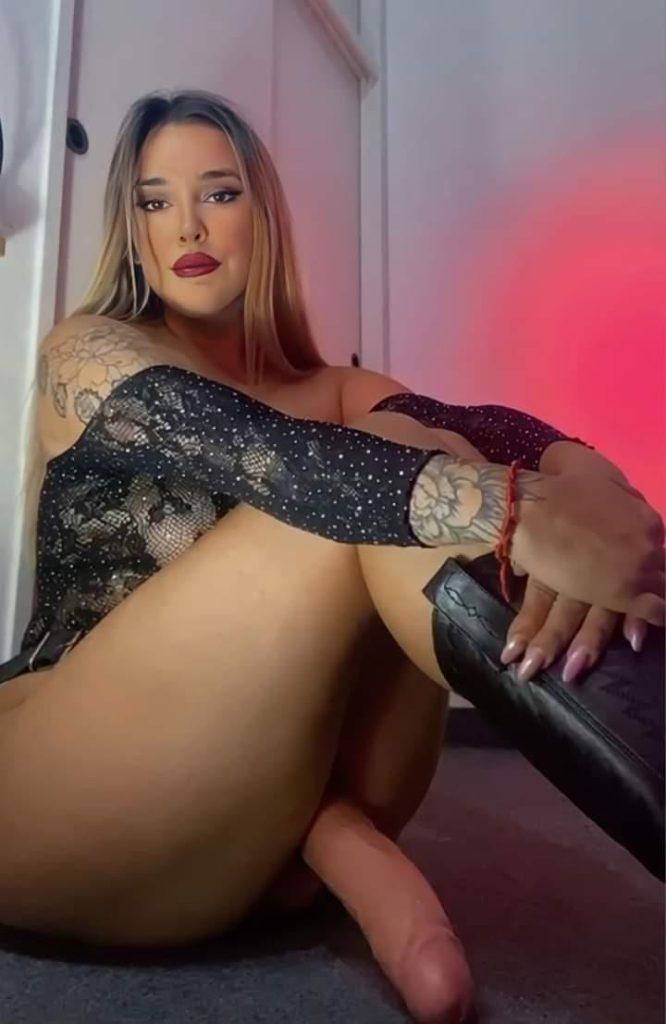 ControlFreakManon uit Krefeld, 37 jaar