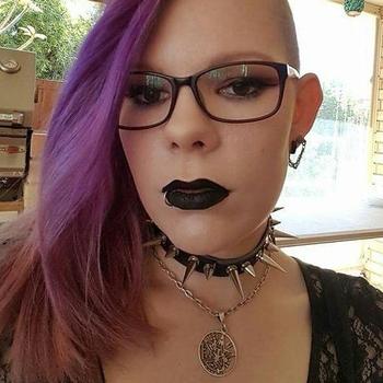 Rooz uit Breda, 27 jaar