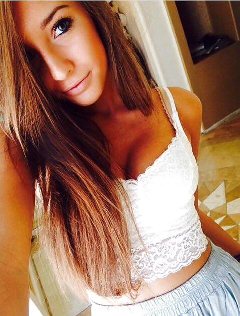 tinder badoo Lexa