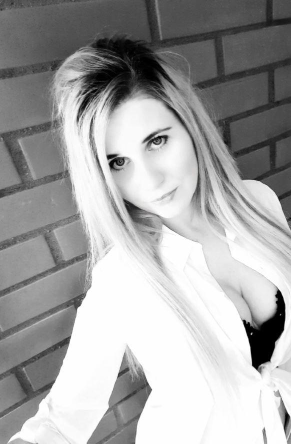 BlondeBlauwoog uit Ede, 27 jaar